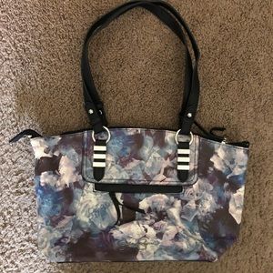 Jessica Simpson purse